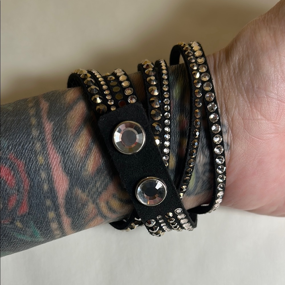 Black Rhinestone Wrap Bracelet - Picture 4 of 4